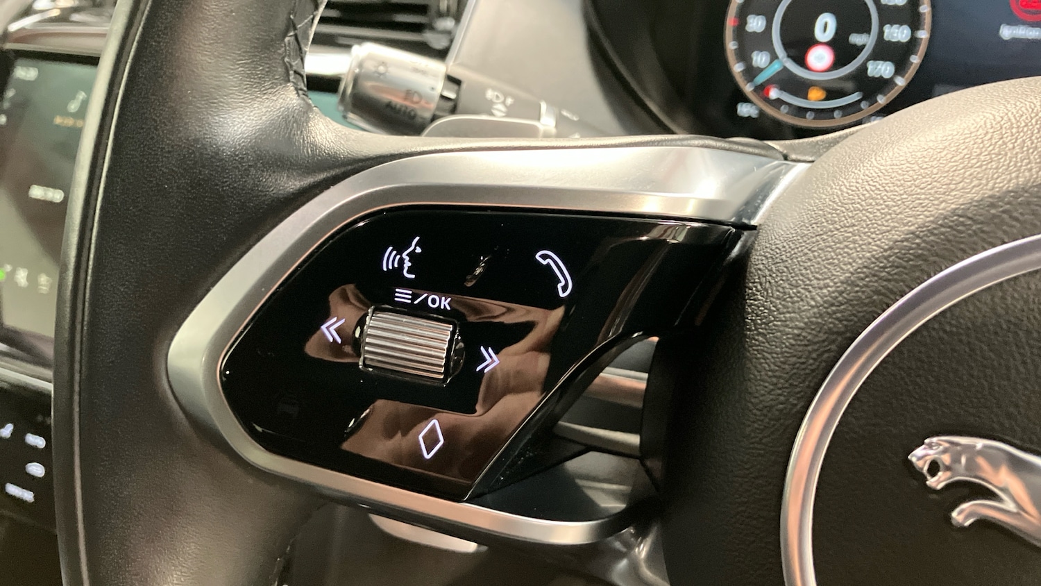 Used Jaguar E-Pace 2020 for sale - 77385040: Photo 65