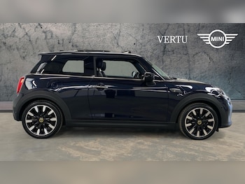 Used MINI Hatch 2023 for sale - 79436750: Photo