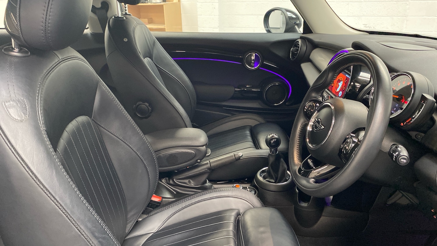 Used MINI Hatch 2019 for sale - 77154308: Photo 11