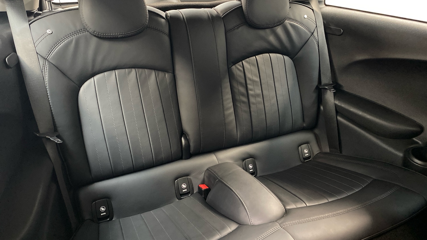 Used MINI Hatch 2019 for sale - 77154308: Photo 12