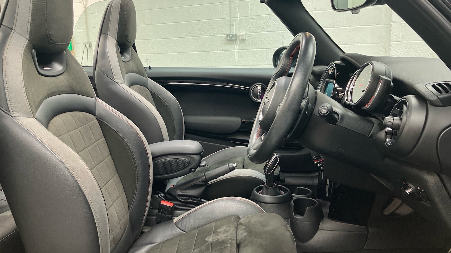 Used MINI Convertible 2019 for sale - 77589706: Photo 11