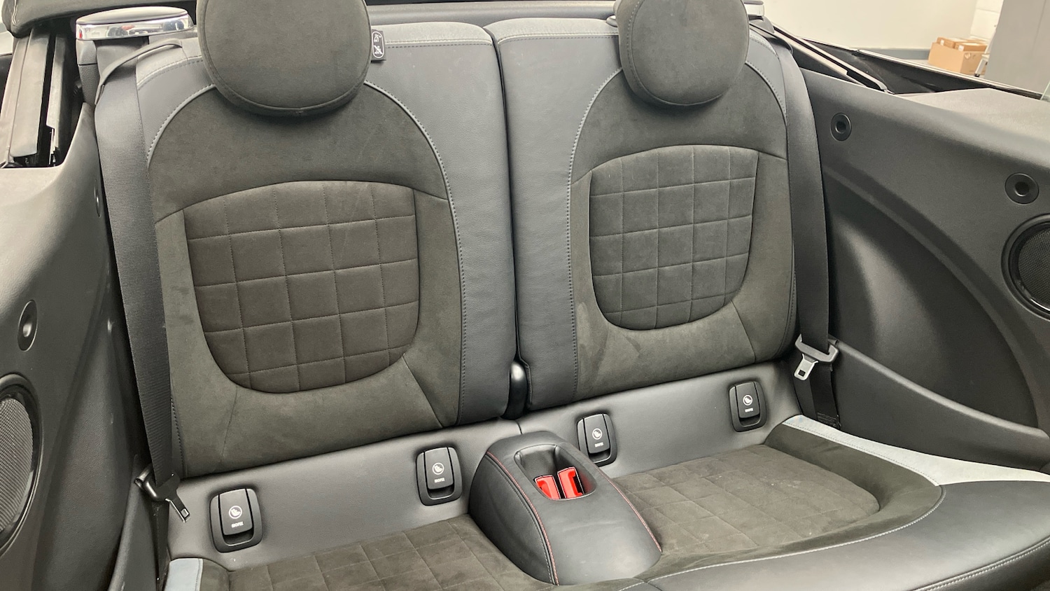 Used MINI Convertible 2019 for sale - 77589706: Photo 12