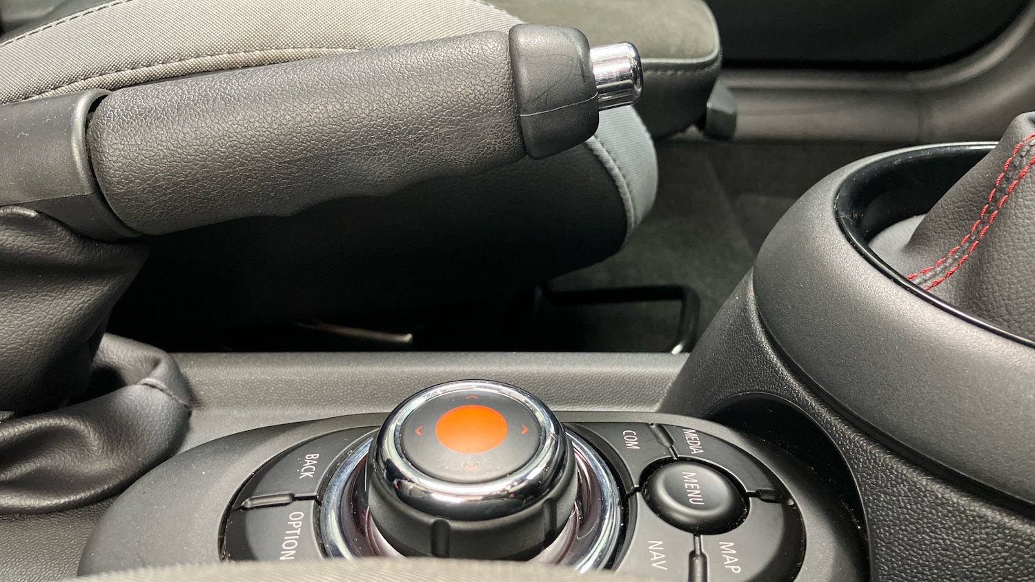 Used MINI Convertible 2019 for sale - 77589706: Photo 19