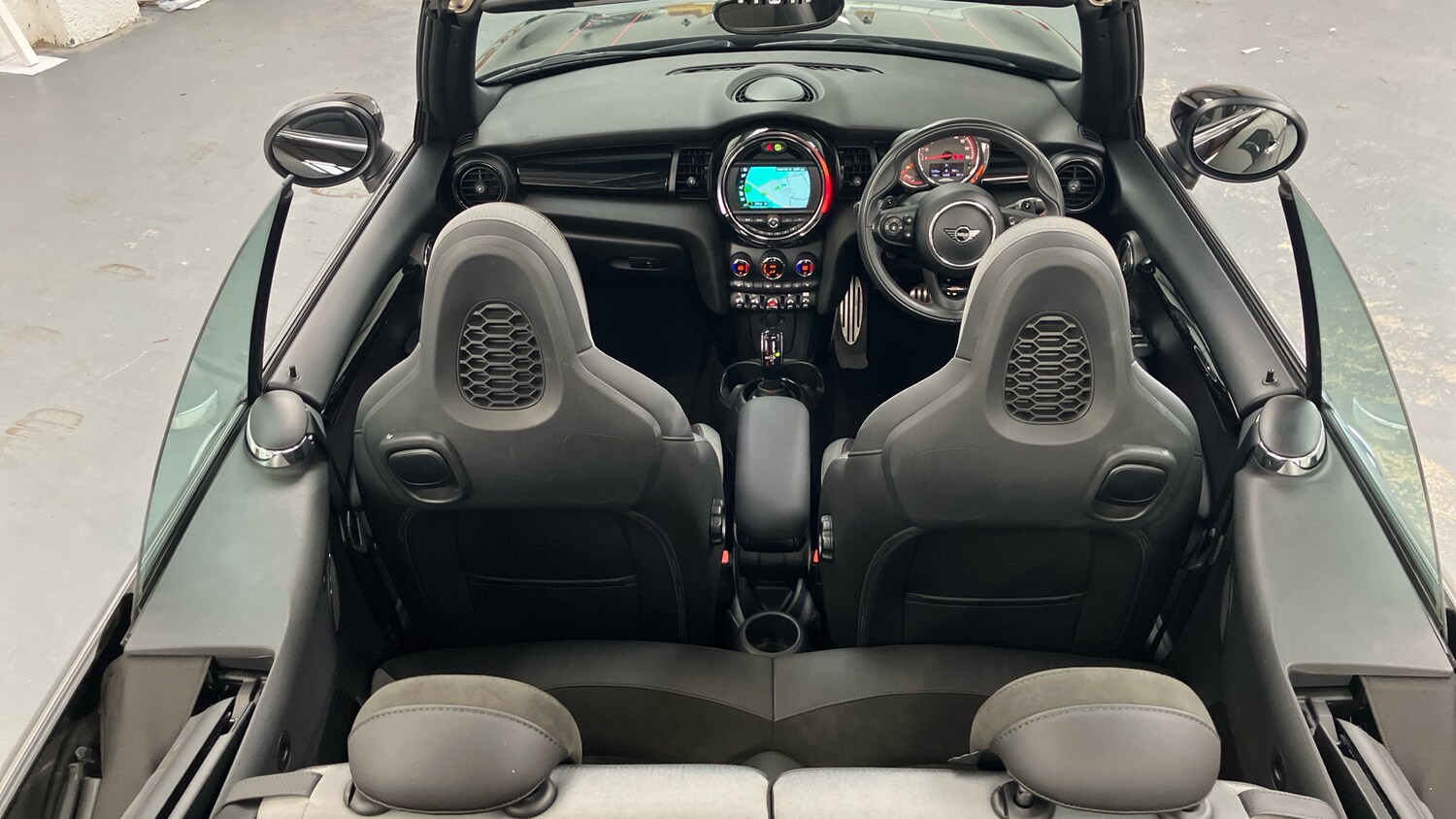 Used MINI Convertible 2019 for sale - 77589706: Photo 32