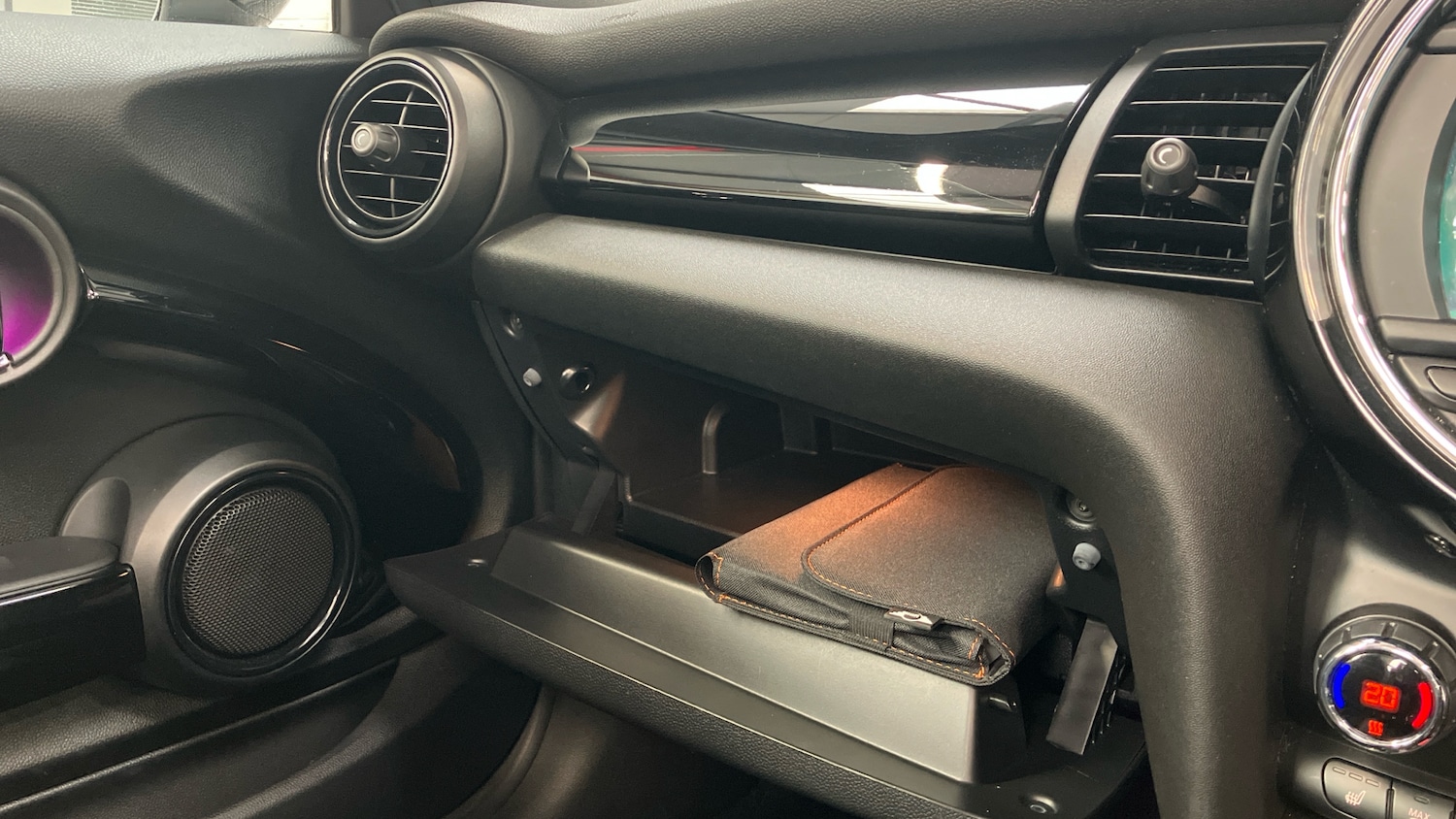 Used MINI Convertible 2019 for sale - 77589706: Photo 45