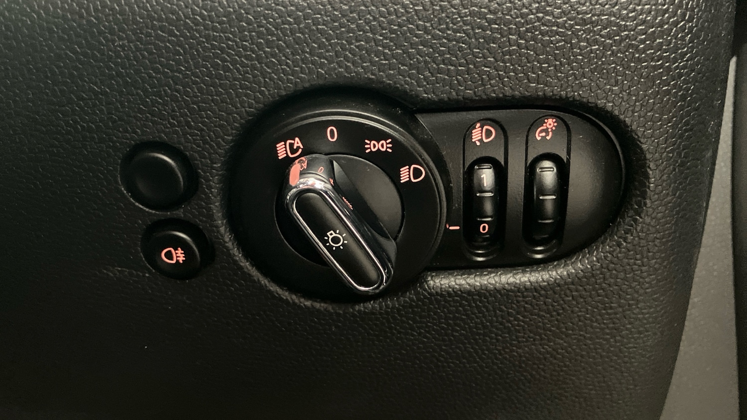 Used MINI Convertible 2019 for sale - 77589706: Photo 47