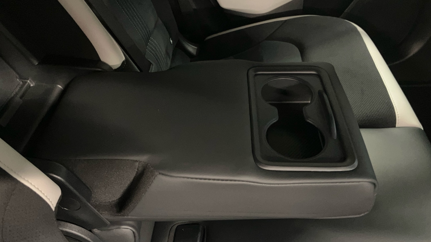 Used Kia EV6 2023 for sale - 77605139: Photo 41