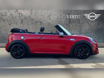 Used MINI Convertible 2018 for sale - 78150537: Photo