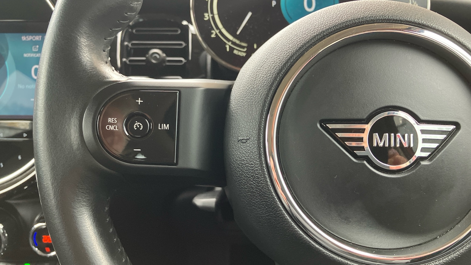 Used MINI Hatch 2023 for sale - 76553705: Photo 17