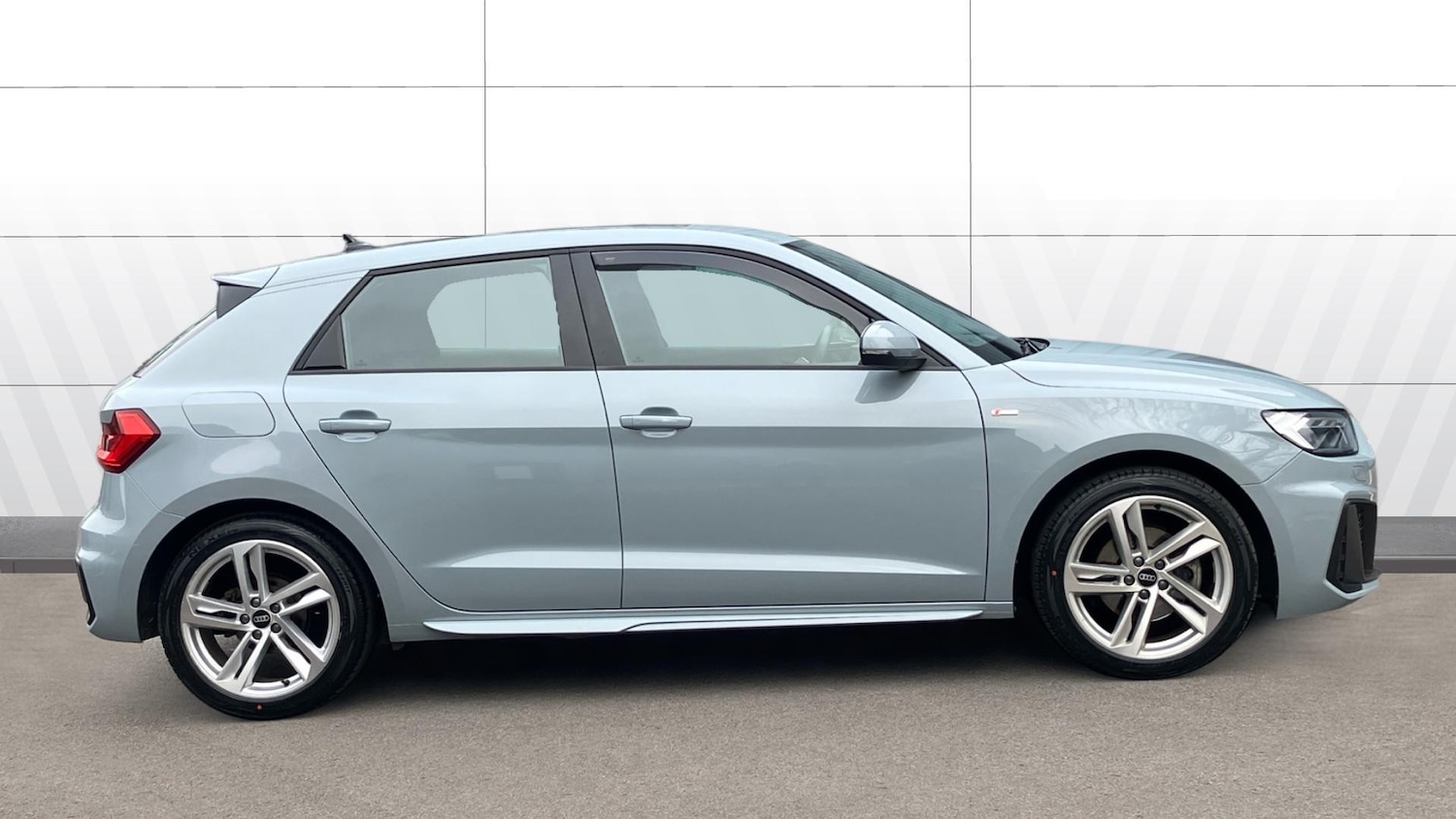 Used Audi A1 2023 for sale - 77901453: Photo 3