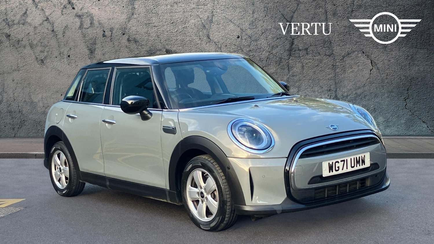 Used MINI Hatch 2021 for sale - 76340964: Photo 1