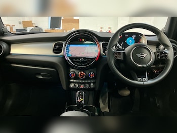 Used MINI Hatch 2023 for sale - 77460219: Photo