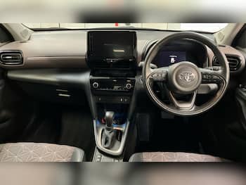 Used Toyota Yaris Cross 2024 for sale - 79717636: Photo