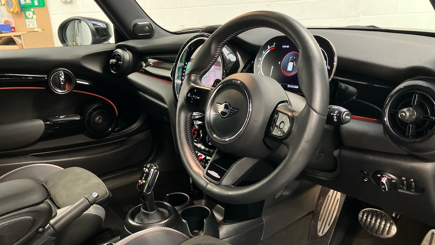 Used MINI Hatch 2023 for sale - 77326024: Photo 6