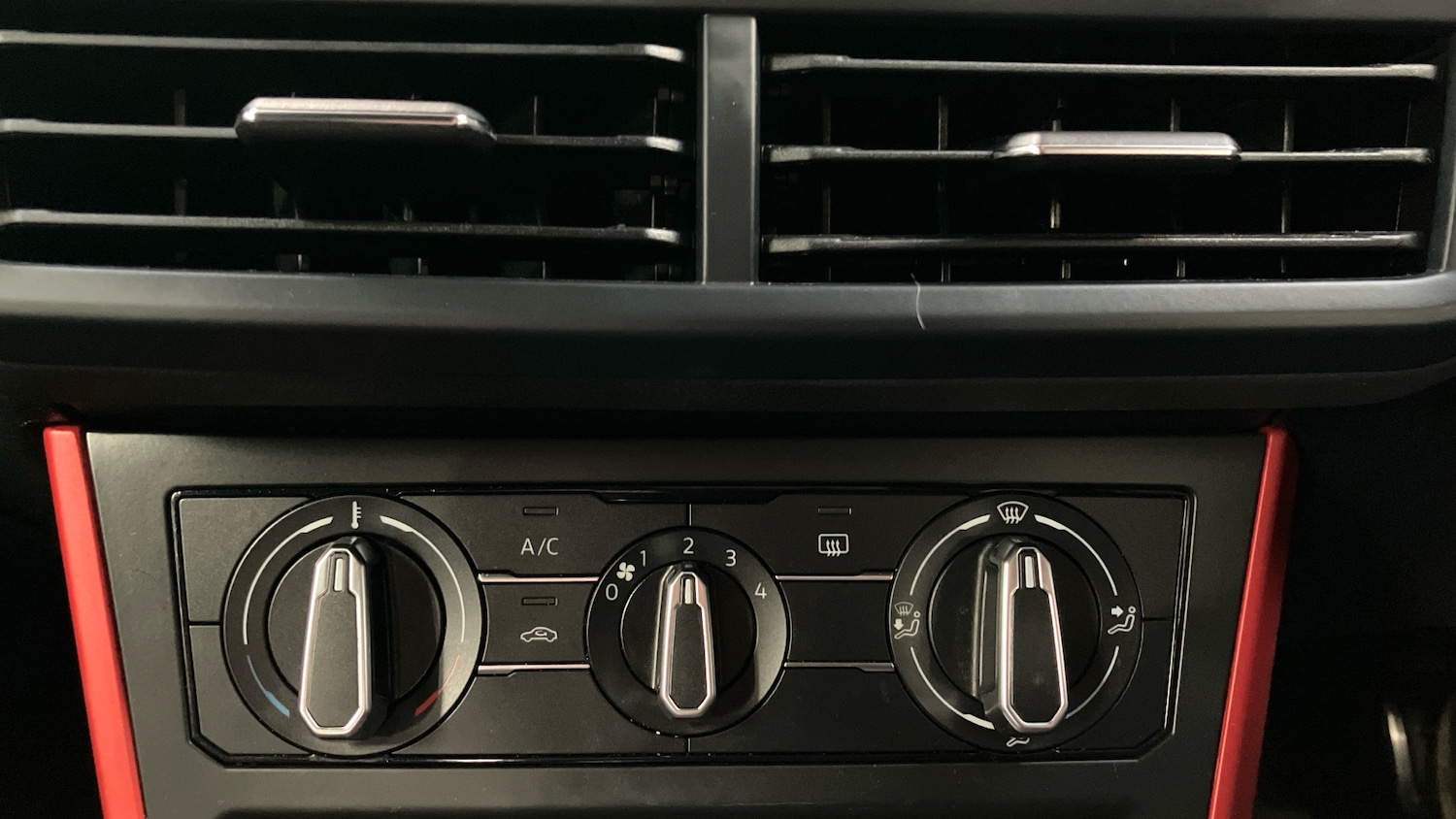 Used Volkswagen Polo 2020 for sale - 77052952: Photo 46