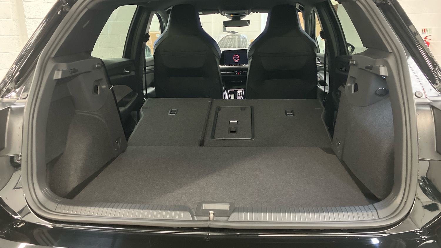 Used Volkswagen Golf 2024 for sale - 77325975: Photo 33