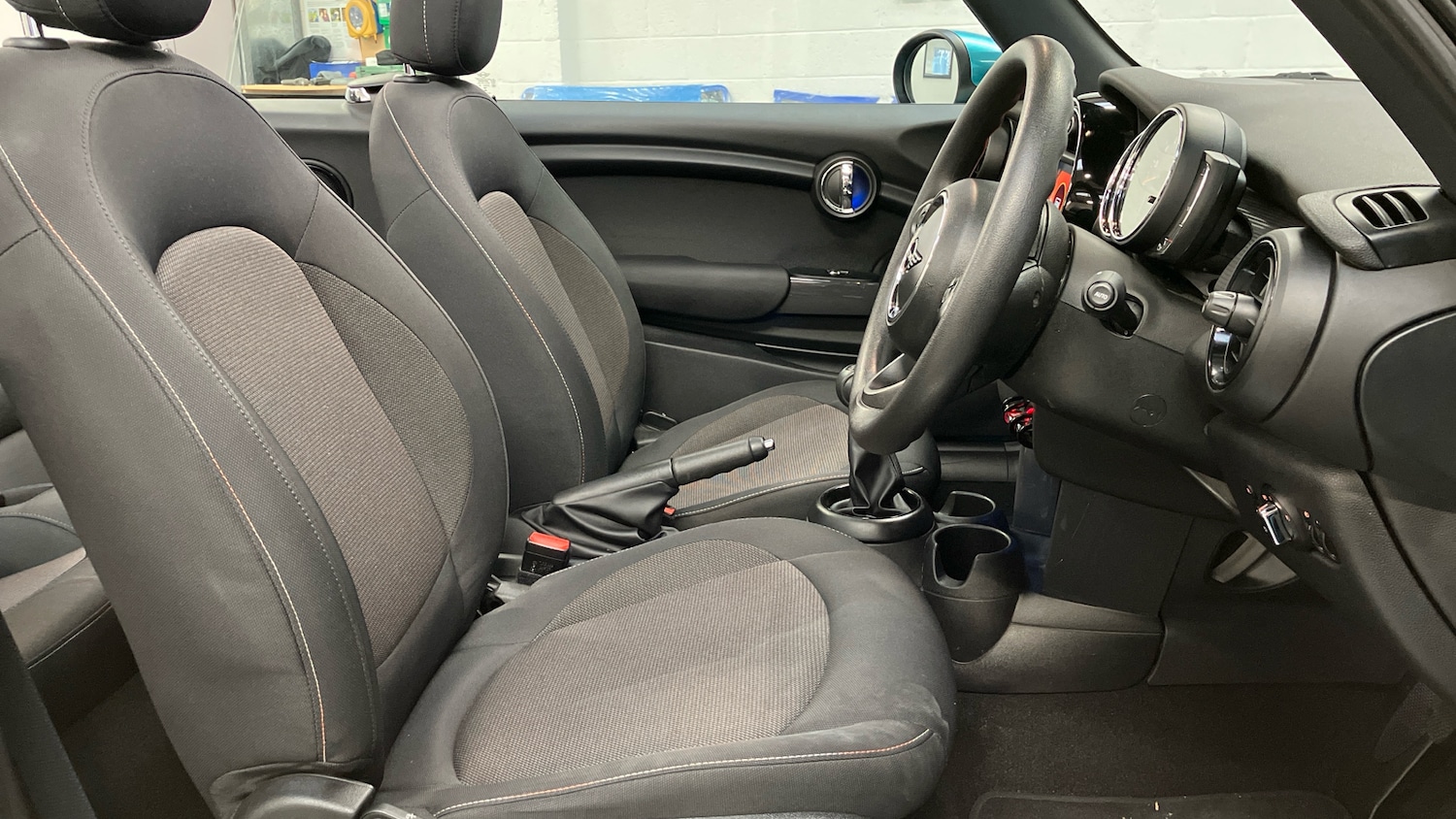 Used MINI Convertible 2020 for sale - 76958431: Photo 11