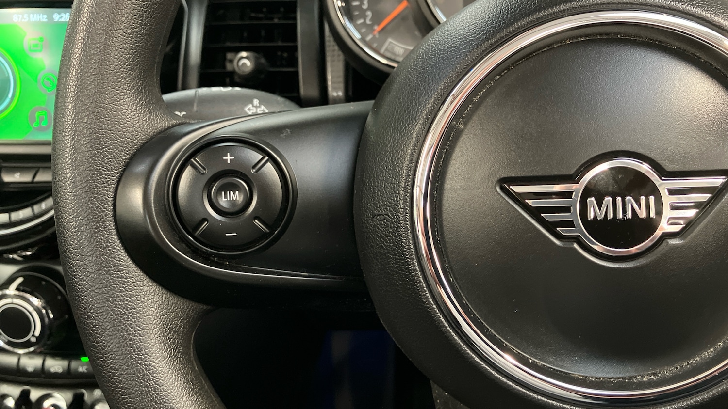 Used MINI Convertible 2020 for sale - 76958431: Photo 17