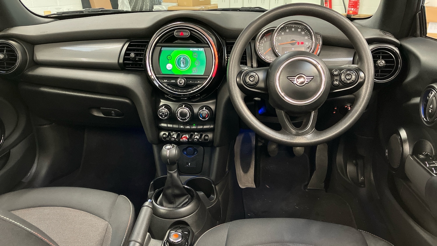 Used MINI Convertible 2020 for sale - 76958431: Photo 5