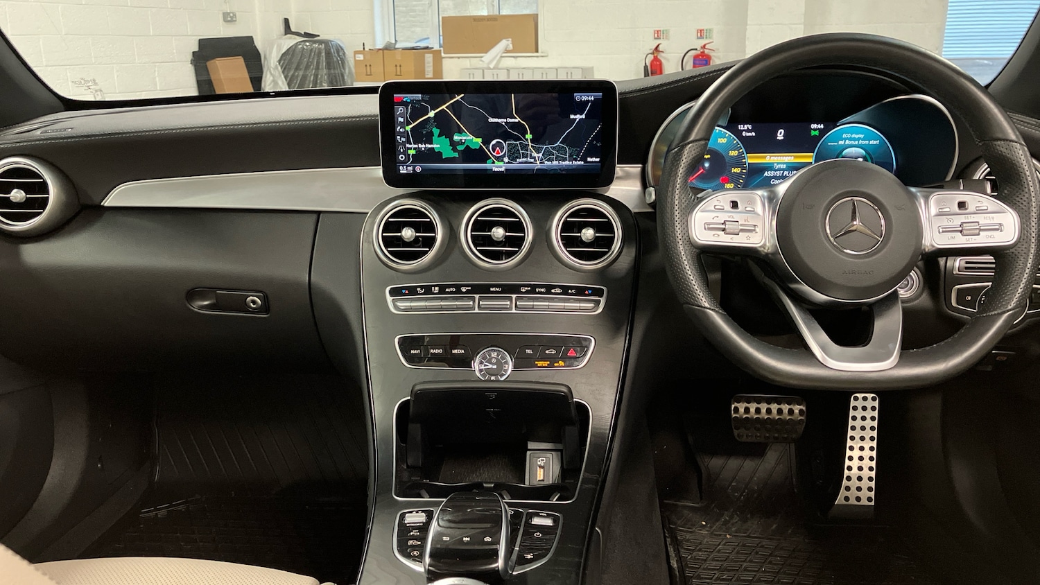 Used Mercedes-Benz C Class 2019 for sale - 76980740: Photo 4