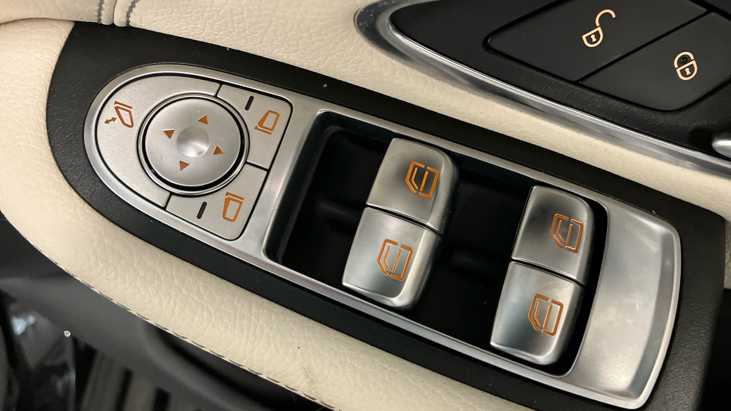 Used Mercedes-Benz C Class 2019 for sale - 76980740: Photo 47