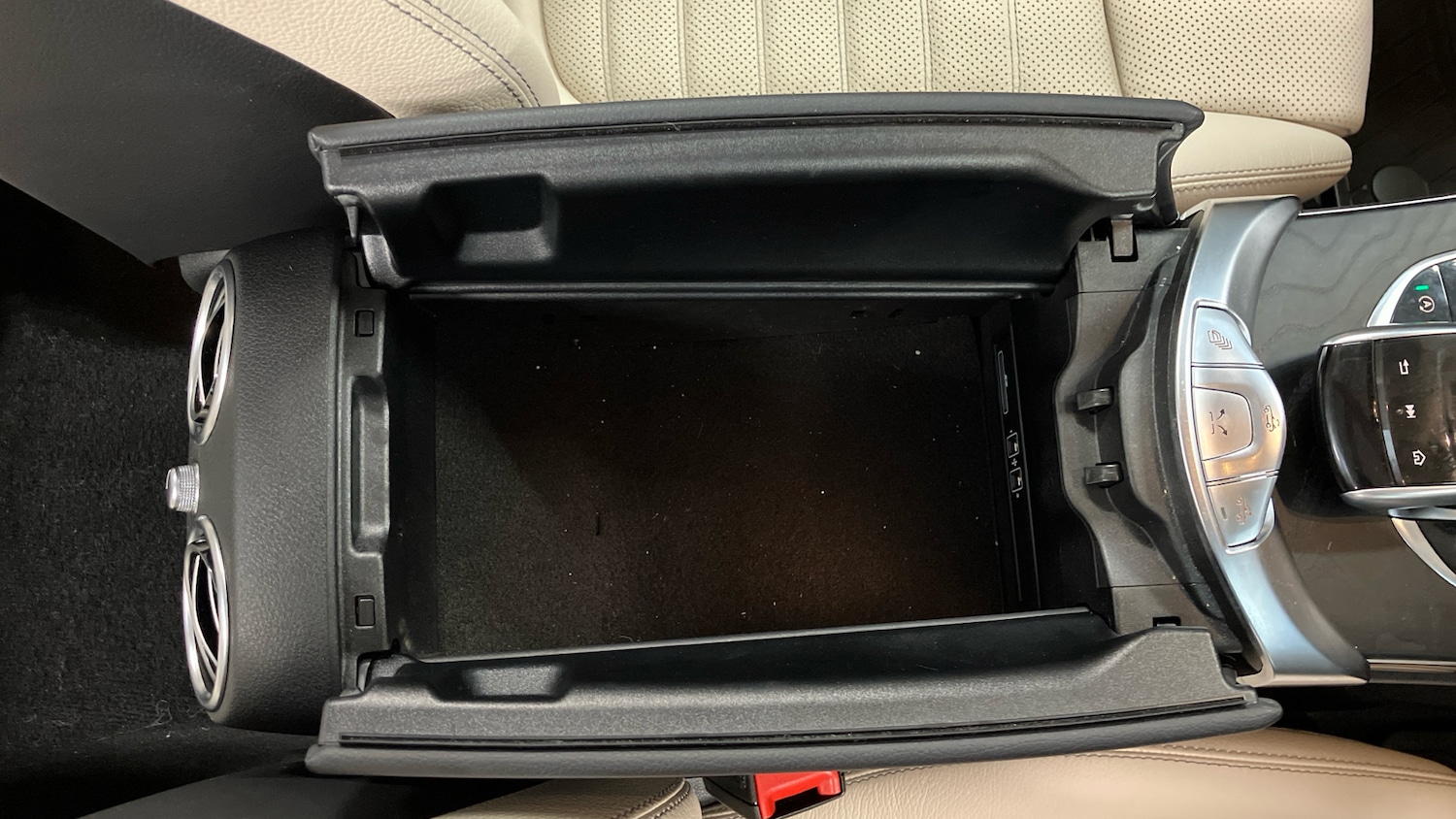 Used Mercedes-Benz C Class 2019 for sale - 76980740: Photo 61