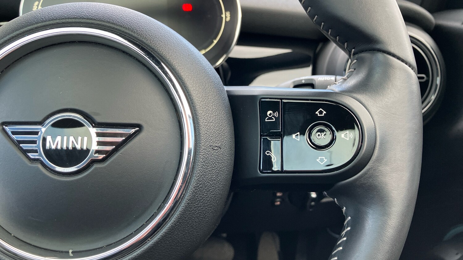 Used MINI Hatch 2022 for sale - 77844599: Photo 18