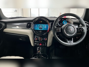 Used MINI Hatch 2024 for sale - 78541459: Photo