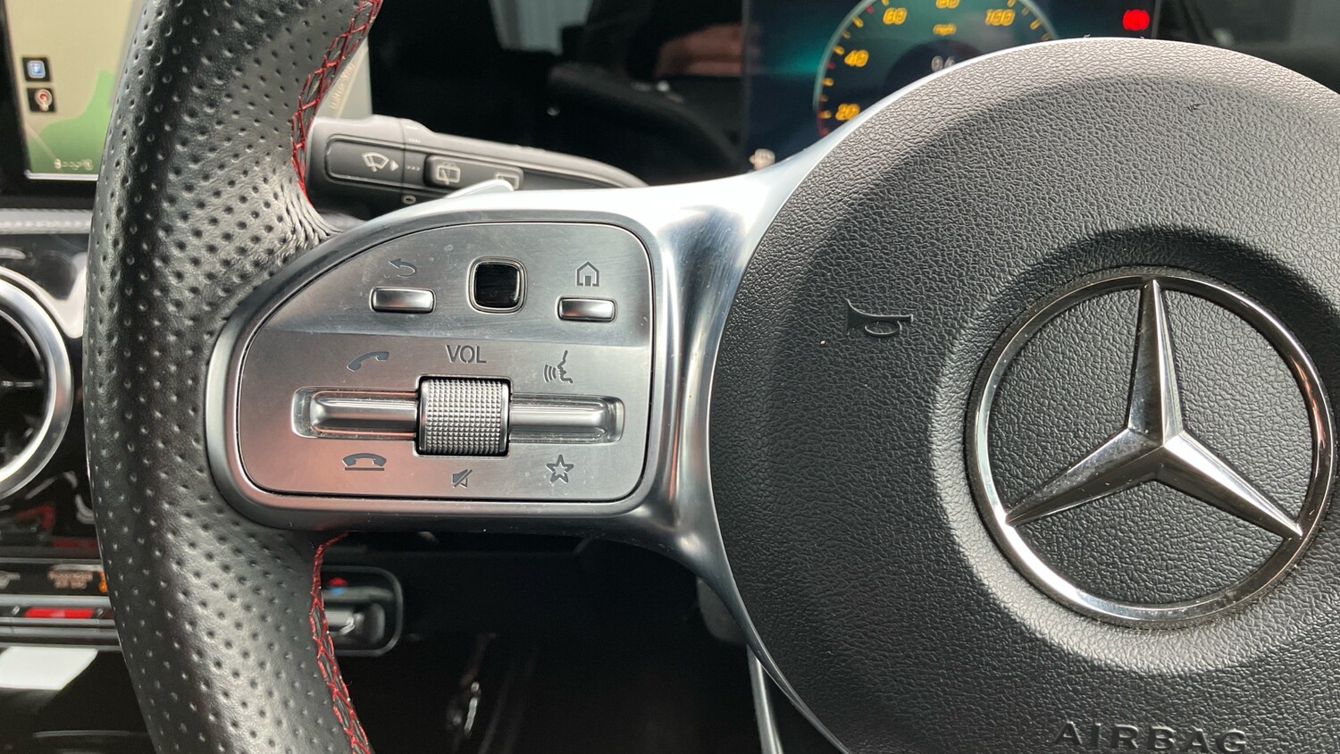 Used Mercedes-Benz A-Class 2018 for sale - 77812846: Photo 17