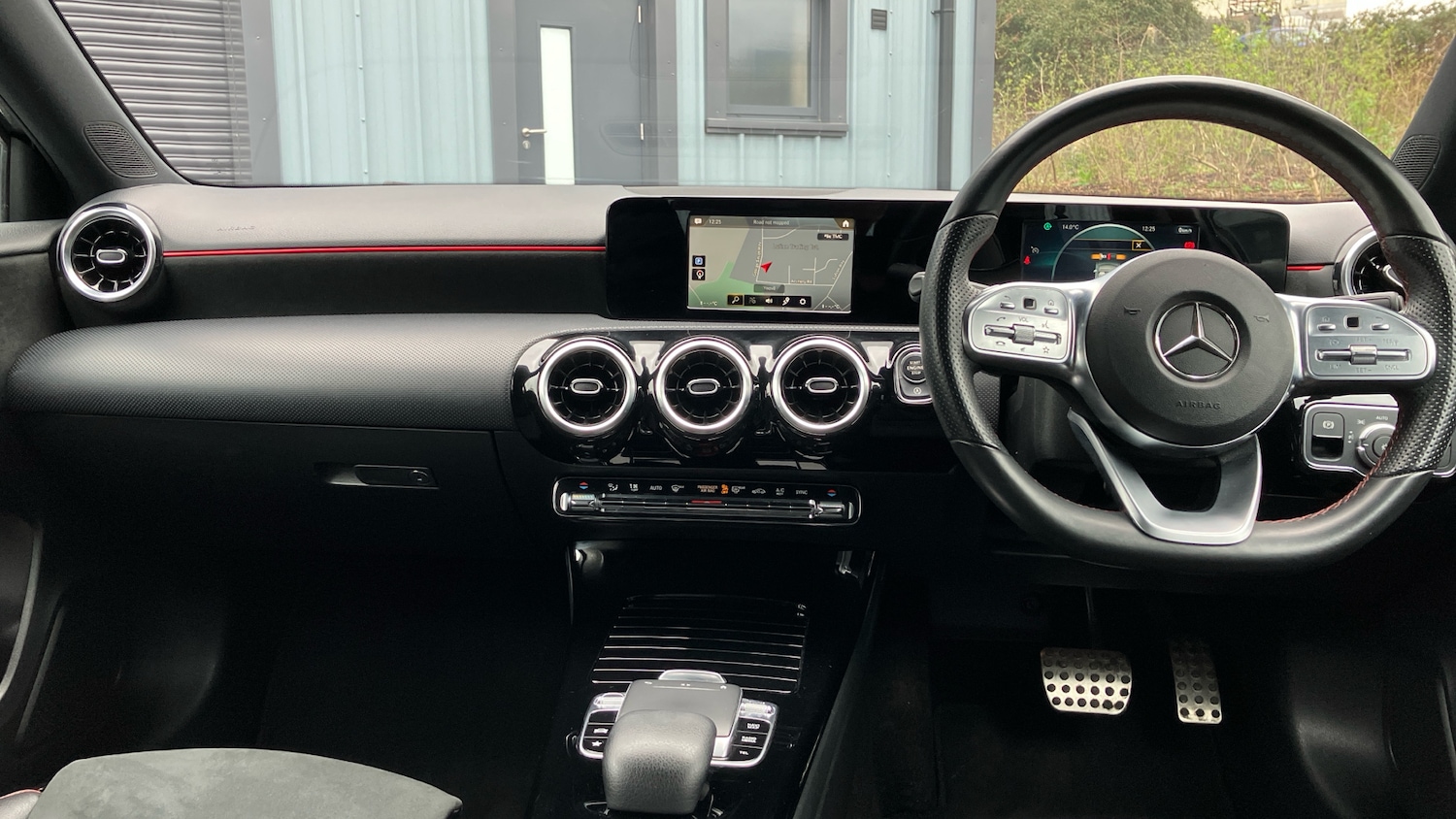 Used Mercedes-Benz A-Class 2018 for sale - 77812846: Photo 4