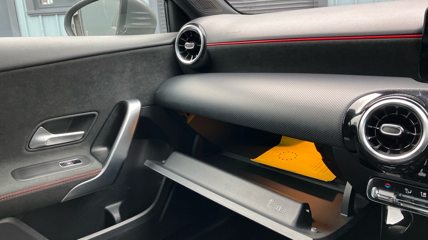 Used Mercedes-Benz A-Class 2018 for sale - 77812846: Photo 45