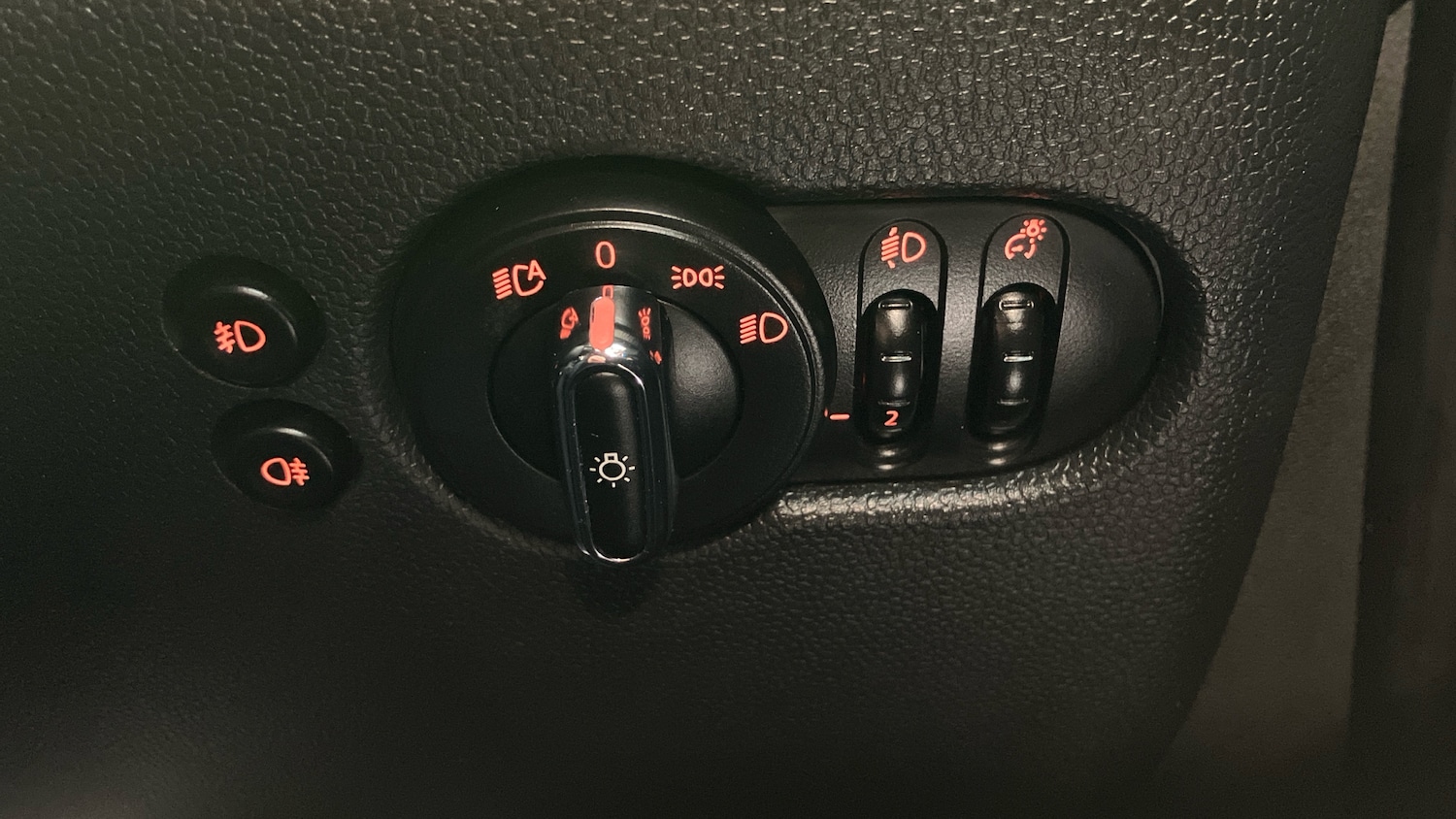 Used MINI Hatch 2020 for sale - 76718789: Photo 44