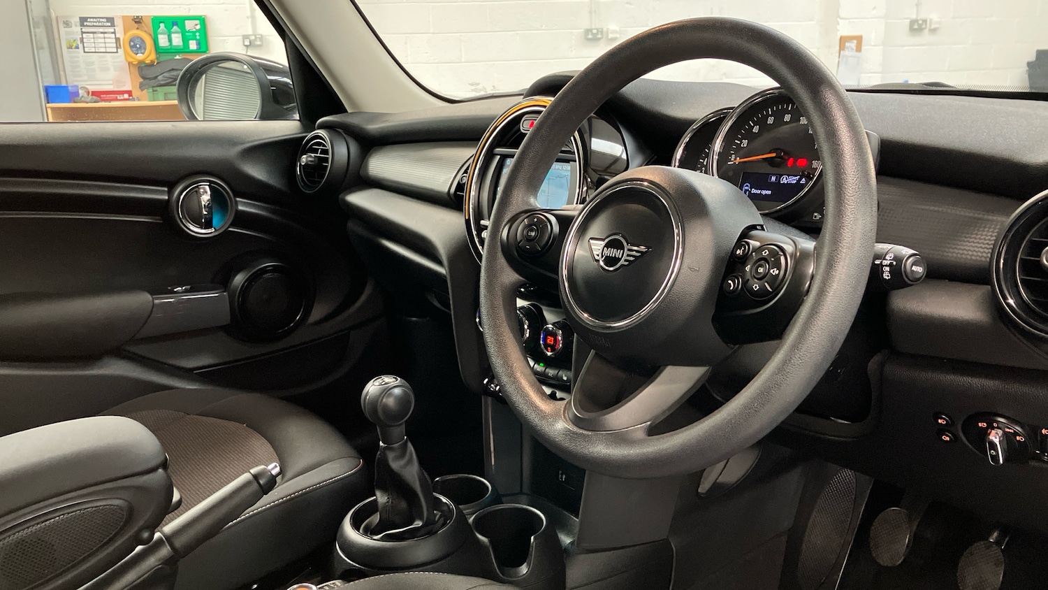 Used MINI Hatch 2020 for sale - 76718789: Photo 6