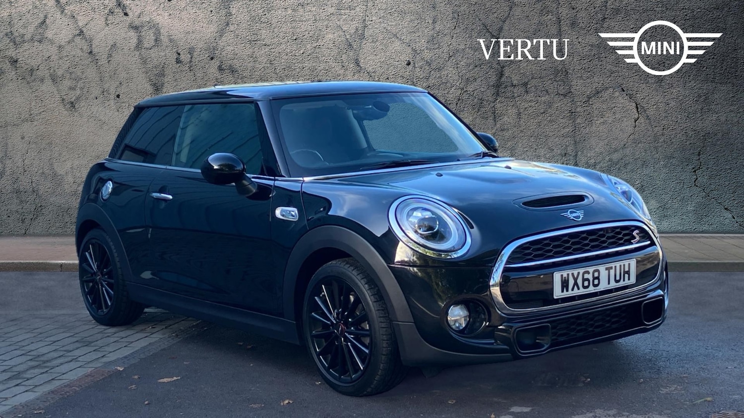 Used MINI Hatch 2018 for sale - 76366232: Photo 1