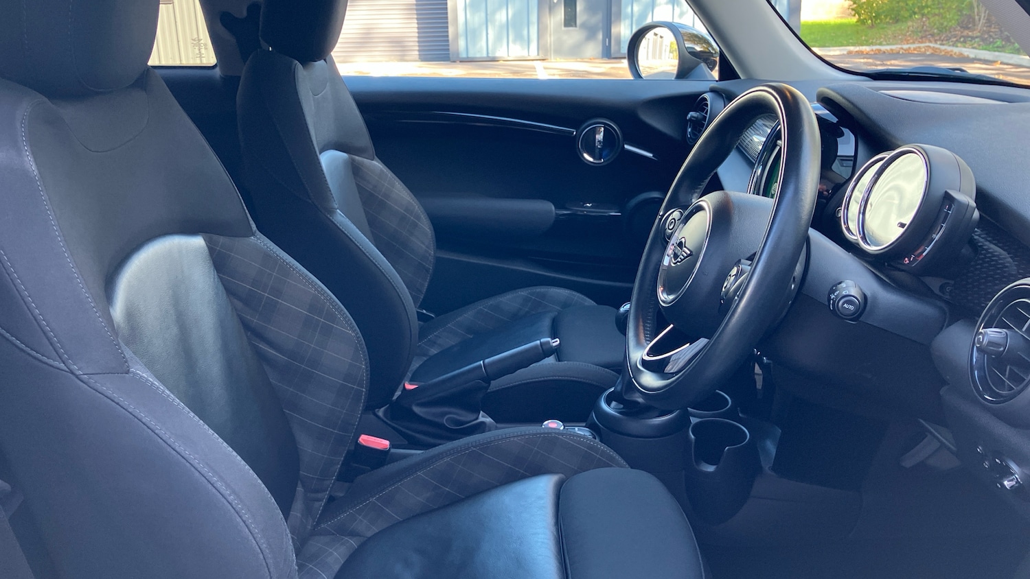 Used MINI Hatch 2018 for sale - 76366232: Photo 11