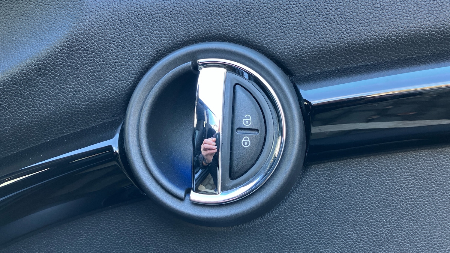 Used MINI Hatch 2018 for sale - 76366232: Photo 42