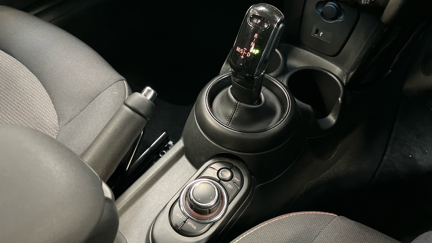 Used MINI Hatch 2022 for sale - 77999255: Photo 10