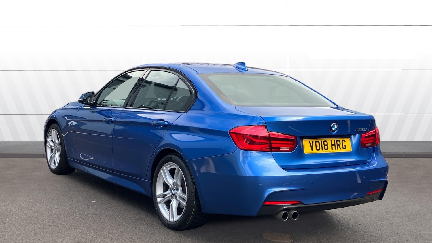 Used BMW 3 Series 2018 for sale - 77700891: Photo 2