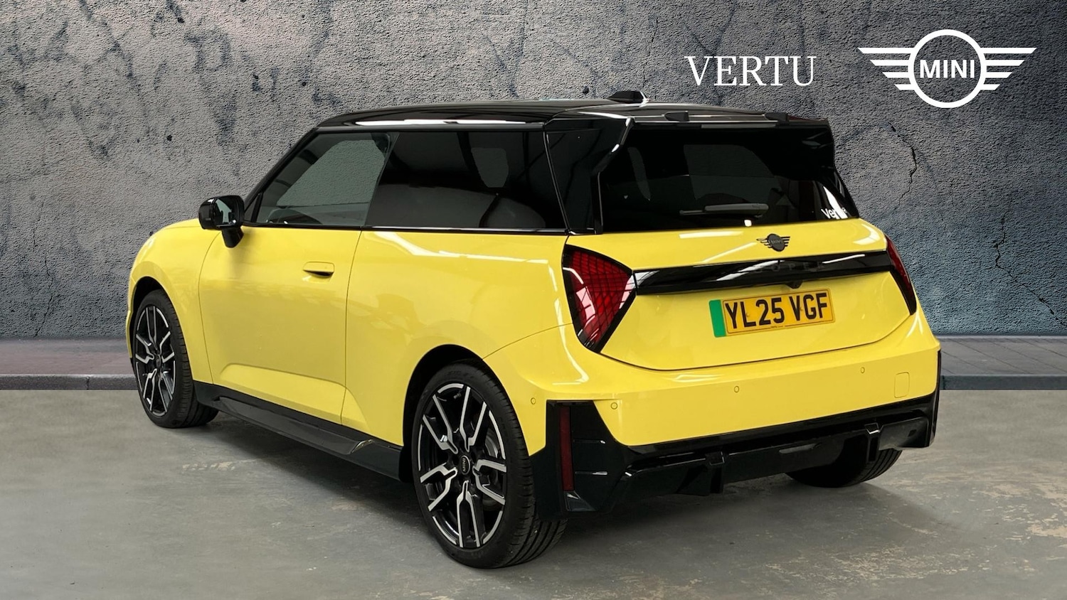 Used MINI Cooper 2025 for sale - 77616097: Photo 2