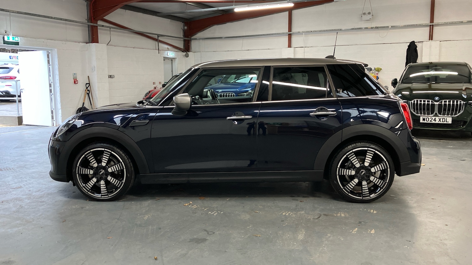 Used MINI Hatch 2022 for sale - 76588242: Photo 65