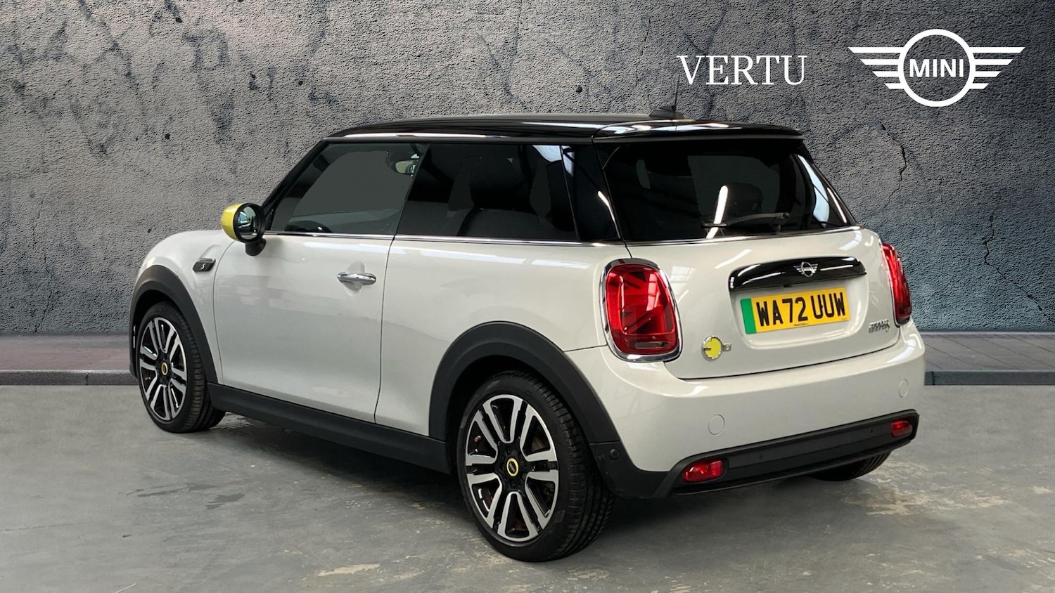 Used MINI Hatch 2022 for sale - 77893217: Photo 2