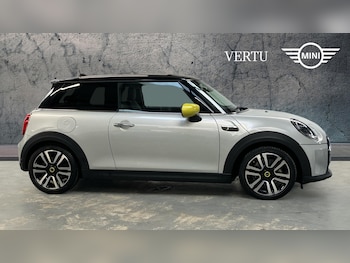 Used MINI Hatch 2022 for sale - 77893217: Photo