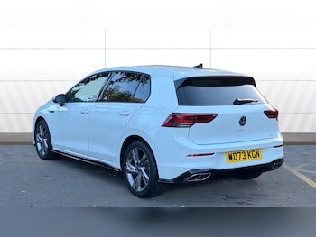 Used Volkswagen Golf 2024 for sale - 76242783: Photo 2