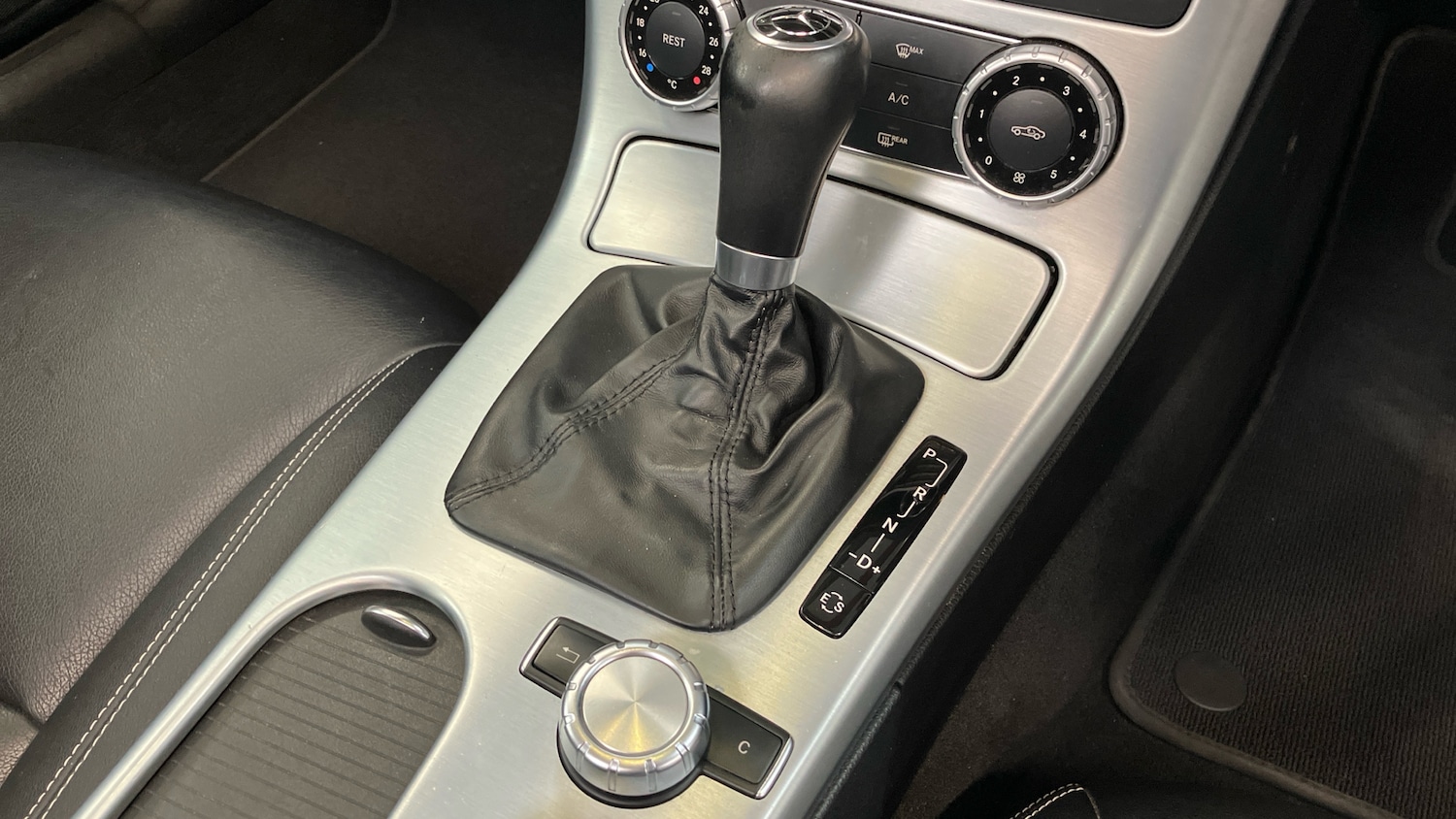 Used Mercedes-Benz SLK 2014 for sale - 76164418: Photo 10
