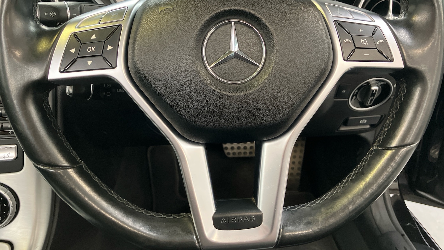 Used Mercedes-Benz SLK 2014 for sale - 76164418: Photo 44