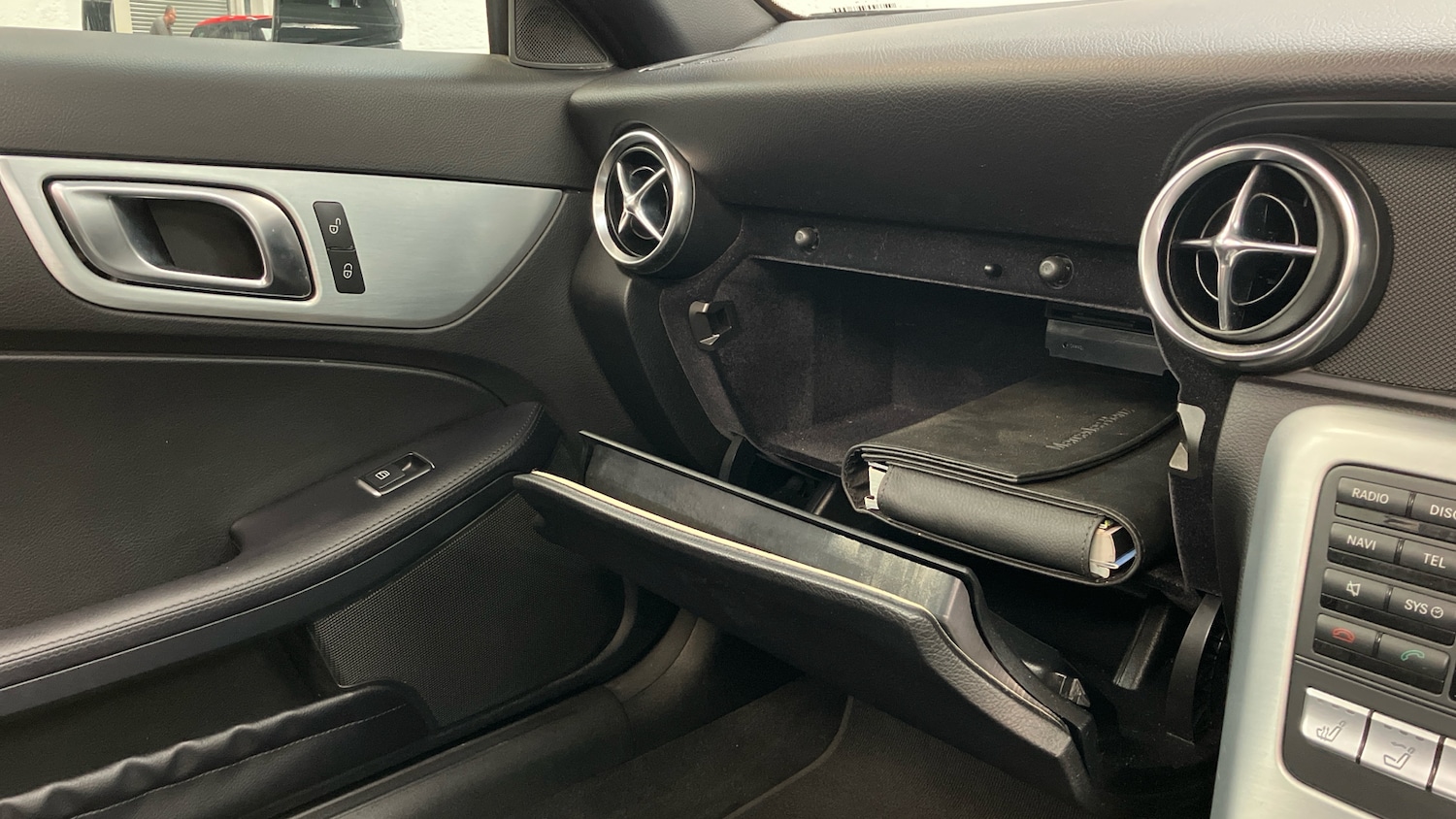 Used Mercedes-Benz SLK 2014 for sale - 76164418: Photo 45