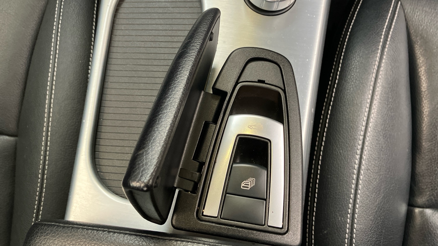 Used Mercedes-Benz SLK 2014 for sale - 76164418: Photo 57