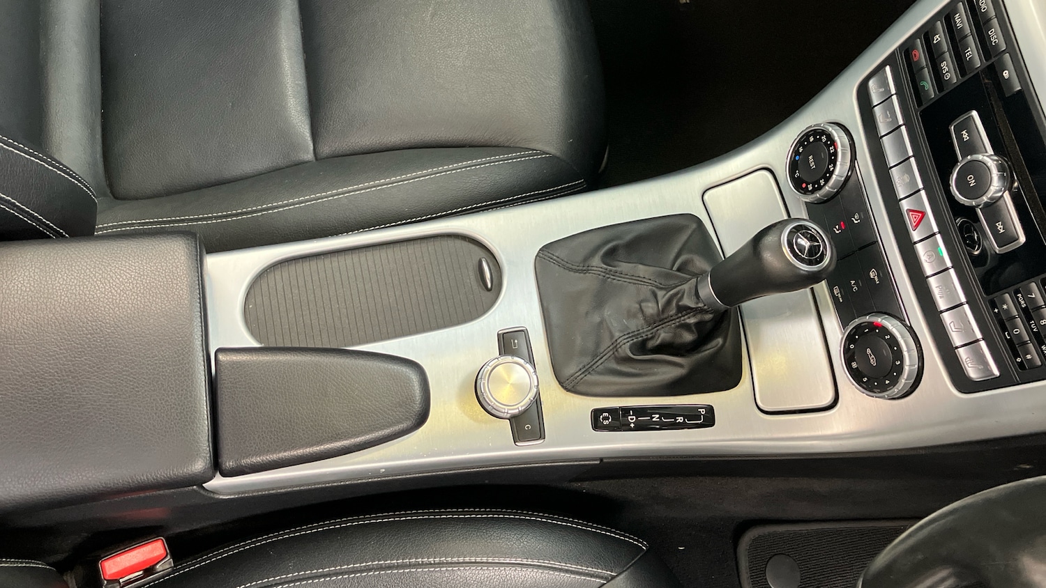 Used Mercedes-Benz SLK 2014 for sale - 76164418: Photo 58
