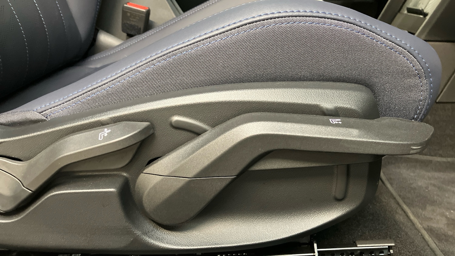 Used MINI Cooper 2025 for sale - 76968341: Photo 40