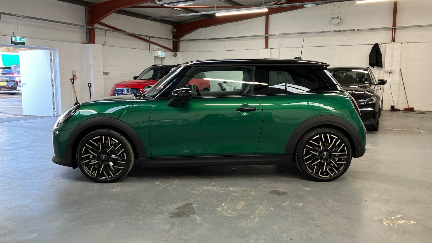 Used MINI Cooper 2025 for sale - 76968341: Photo 73